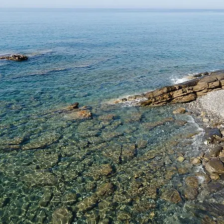 Seaside Holiday - Unique Location * Cipressa