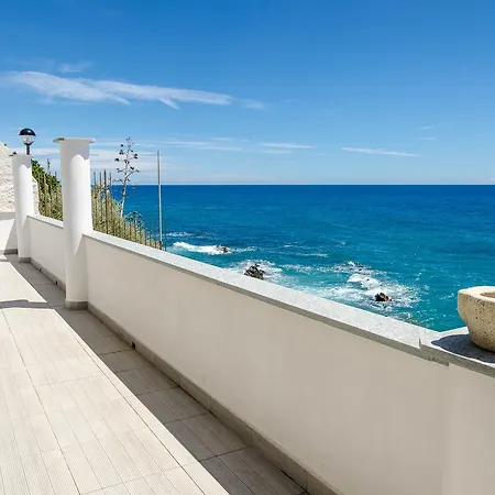 Holiday home Seaside Holiday - Unique Location
